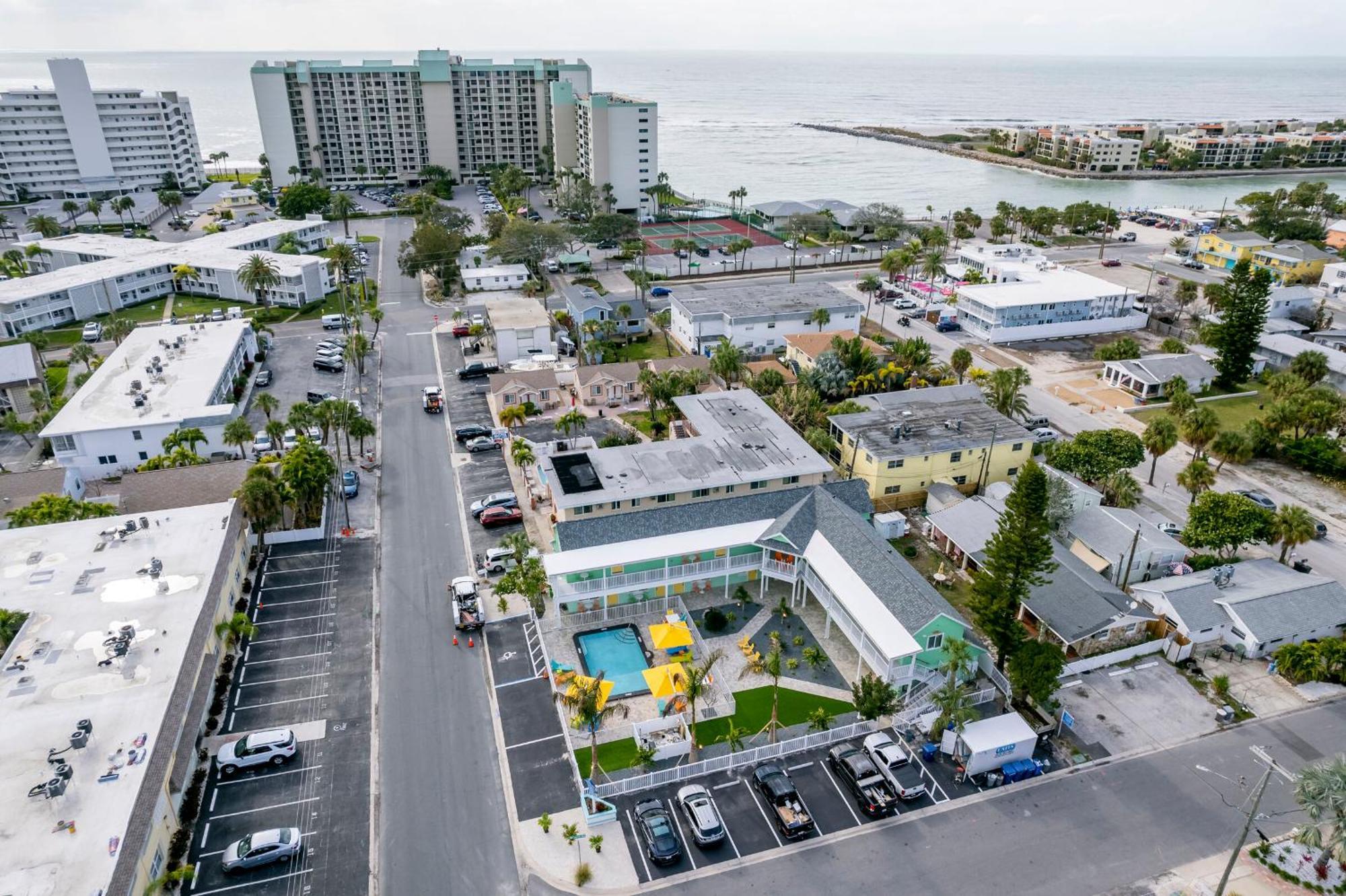 The Lofts At St Pete Beach St. Pete Beach Exteriör bild