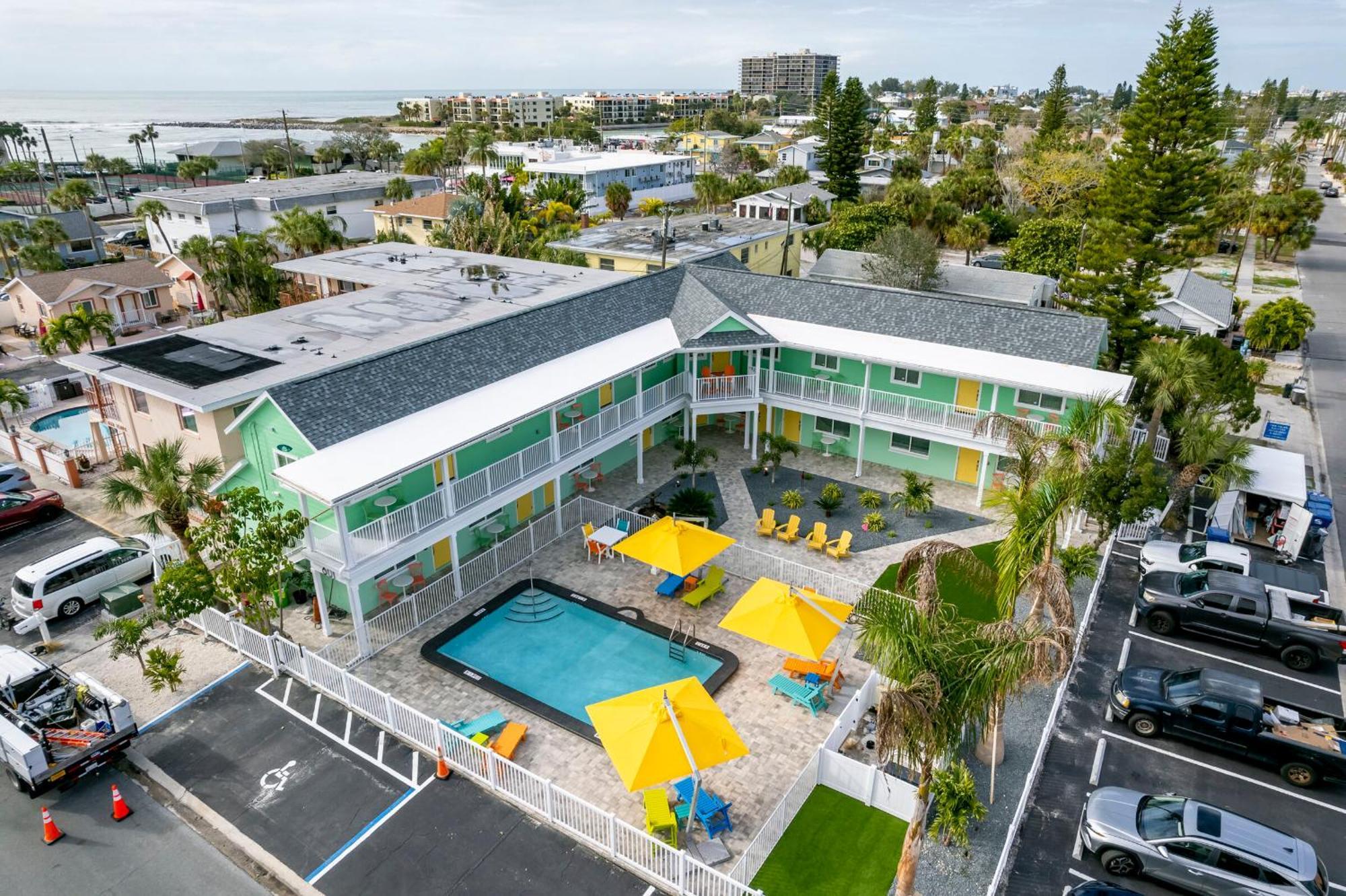 The Lofts At St Pete Beach St. Pete Beach Exteriör bild